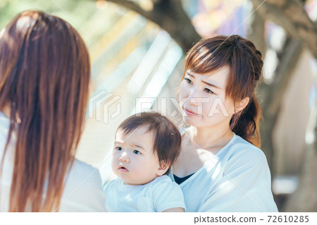Mom friend who was sad 72610285