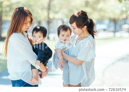 Mom friends and kids 72610574