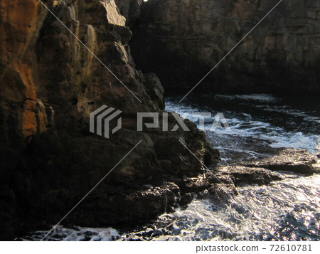 Scenery of three-tiered wall Scenery of three-tiered wall 72610781