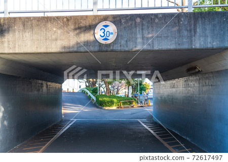 隧道高度限制 隧道高度限制 72617497