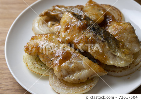 蒜醬黃油烤鰻魚 72617504