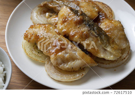 蒜醬黃油烤鰻魚 72617510