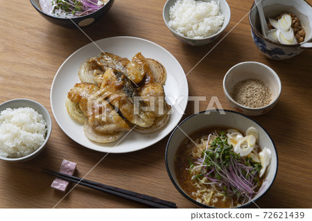 Cod garlic butter soy sauce grilled table Cod garlic butter soy sauce grilled table 72621439