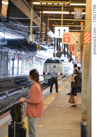 JR大阪站月台 72621706