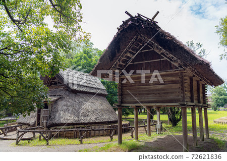 Toro ruins pit dwelling and stilt warehouse Toro ruins pit dwelling and stilt warehouse 72621836