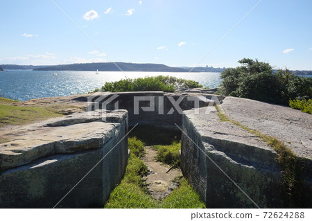 The highlight of Sydney Harbor, the most beautiful natural port in the world Watsons Bay 72624288
