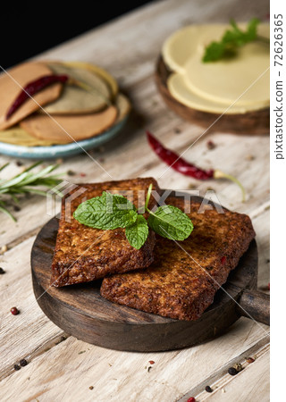 tofu fillets, vegan cheese and tofu cold cuts 72626365