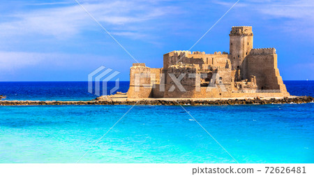 Le Castella .Isola di Capo Rizzuto - fantastic place with castle in the sea. Calabria, Italy Le Castella .Isola di Capo Rizzuto - fantastic place with castle in the sea. Calabria, Italy 72626481