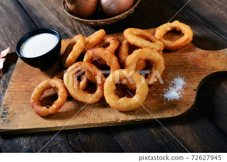 Onion rings snack 72627945