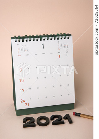 Calendar and 2021 72628364