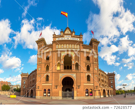 Famous bullfighting arena in Madrid Famous bullfighting arena in Madrid 72628577