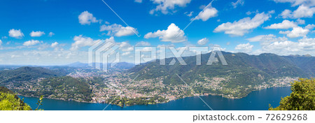 Panoramic view of lake Como in Italy Panoramic view of lake Como in Italy 72629268