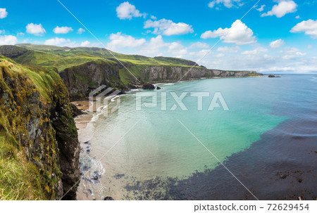 Carrick-a-Rede, Causeway Coast 72629454
