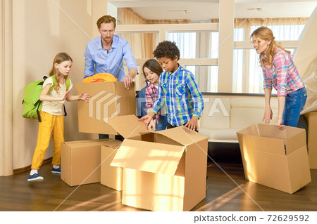 Parents and children, relocation. Parents and children, relocation. 72629592