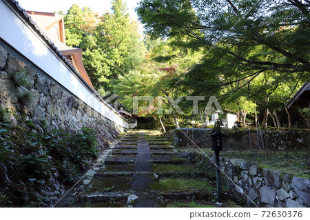 Sennji Temple approach (Kurodasho, Nishiwaki City, Hyogo Prefecture) Sennji Temple approach (Kurodasho, Nishiwaki City, Hyogo Prefecture) 72630376