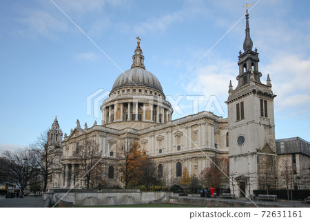 St. Paul Cathedral in London England United Kingdom 72631161