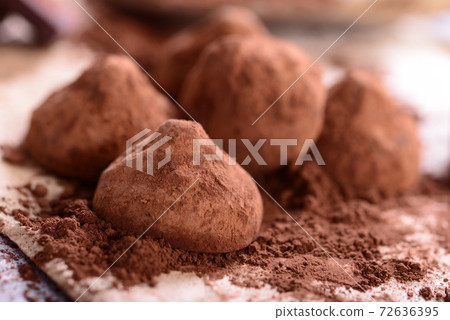 Chocolate candy - belgian truffles Chocolate candy - belgian truffles 72636395