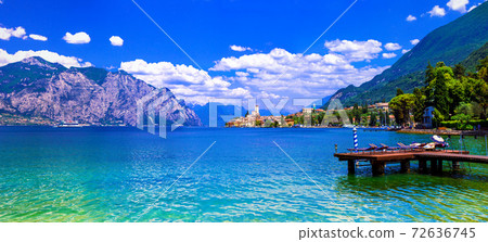 Lago di Garda - beautiful emerald lake in north of Italy Lago di Garda - beautiful emerald lake in north of Italy 72636745