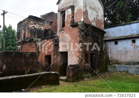孟加拉國達卡市郊的Sional Gao,一個古老的百萬富翁居住區Panam Nogol,廢棄了豪華住宅 孟加拉國達卡市郊的Sional Gao,一個古老的百萬富翁居住區Panam Nogol,廢棄了豪華住宅 72637025