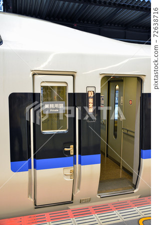 雷鳥停在JR大阪站 72638716