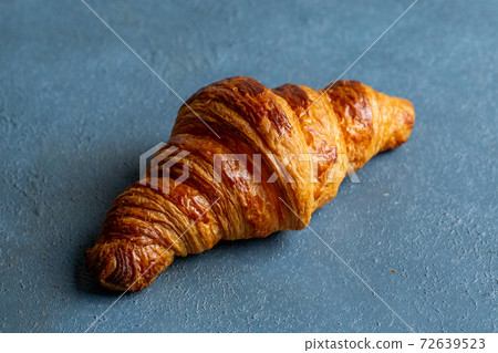 Croissant  72639523