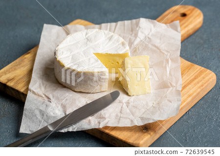 卡門培爾奶酪 72639545