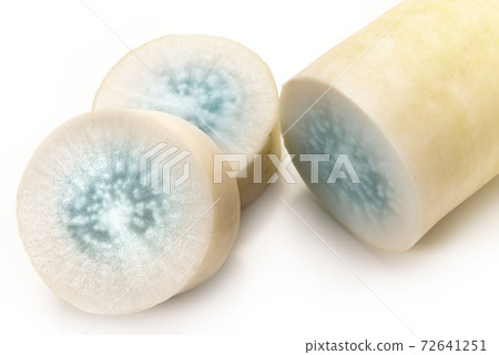 Radish with a blue core 72641251