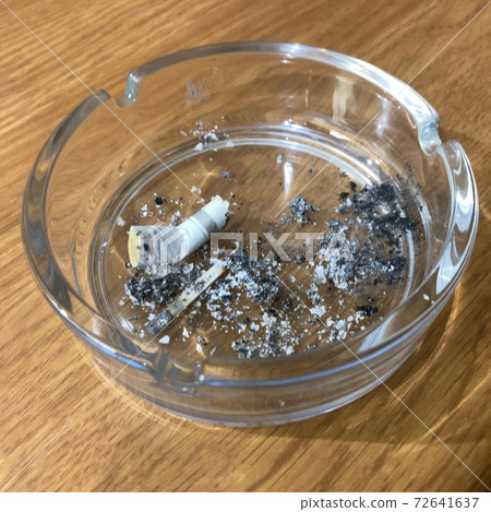 ashtray ashtray 72641637