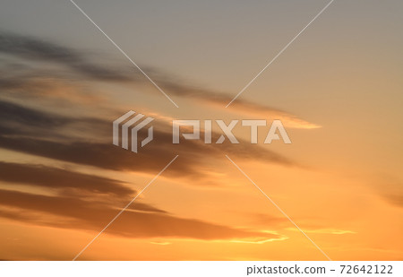 Cloud scenery in Japan: Clouds that shine in the sunset Cloud scenery in Japan: Clouds that shine in the sunset 72642122