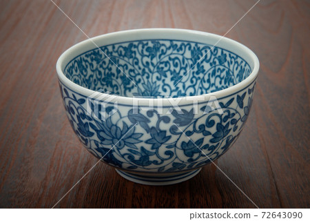 Empty bowl Empty bowl 72643090
