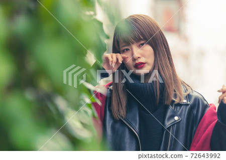 Cool women cool Cool women cool 72643992