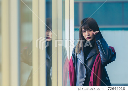 Cool women cool Cool women cool 72644018