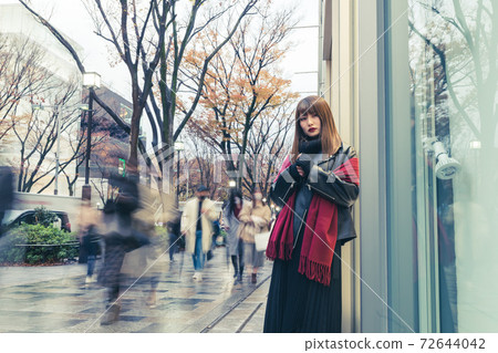 Cool women cool Cool women cool 72644042