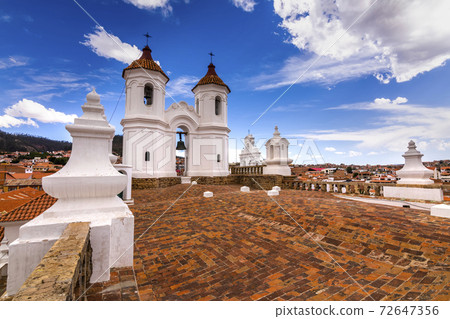 Rooftop of the Felipe Neri church at sunset in the city of Sucre, Bolivia. Rooftop of the Felipe Neri church at sunset in the city of Sucre, Bolivia. 72647356