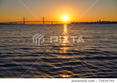 橫濱港（旭市，橫濱灣大橋） 72650749