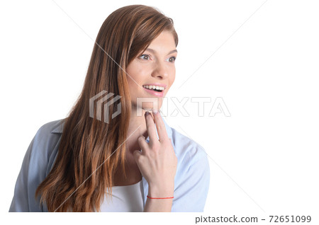 Close up portrait of beautiful smiling young woman 72651099