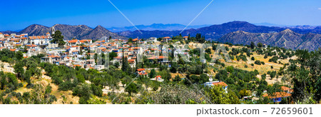 Traditional mountain village Lefkara in Cyprus 72659601