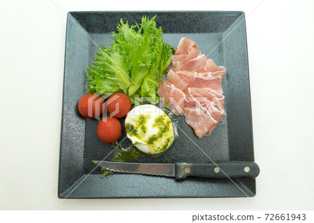 Burrata cheese salad 72661943