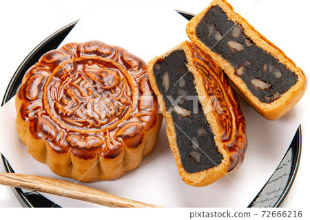 moon cake 72666216