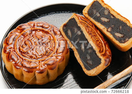 moon cake 72666218