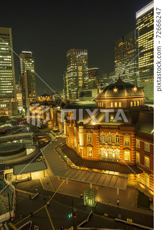 東京車站飯店的夜景 東京車站飯店的夜景 72666247