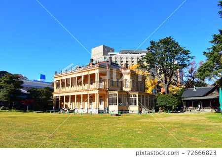 Former Iwasaki mansion garden western style building Former Iwasaki mansion garden western style building 72666823