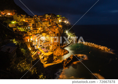 意大利五漁村馬納羅拉的夜景 意大利五漁村馬納羅拉的夜景 72667878