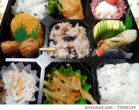 Makunouchi盒飯 Makunouchi盒飯 72668184