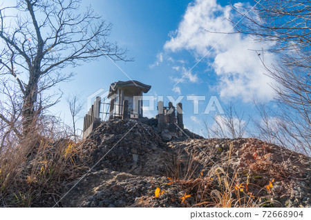 Mt. Nantai Okumiya at the summit of Mt. Nantai 72668904