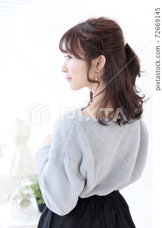 年輕女士的髮型 年輕女士的髮型 72669145