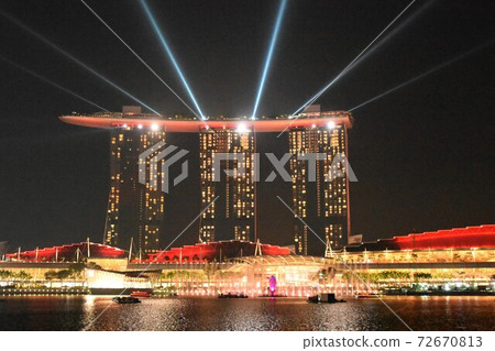 Marina Bay Sands (SPECTRA-Symphony of Light and Water) 72670813