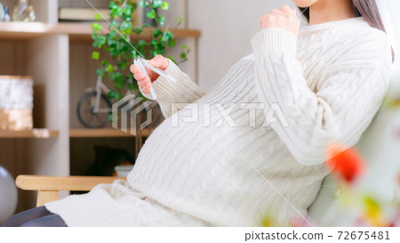 孕婦患有指甲剪16：9 72675481