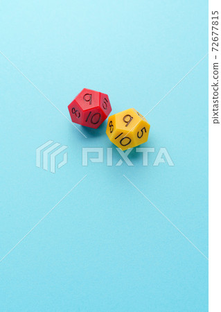 Multi-sided dice 72677815