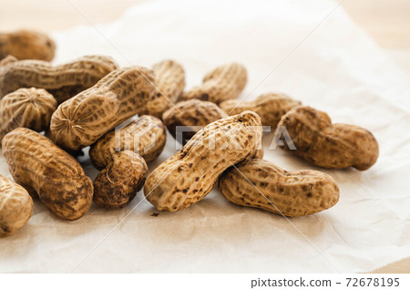 Boiled peanuts with shells Boiled peanuts with shells 72678195